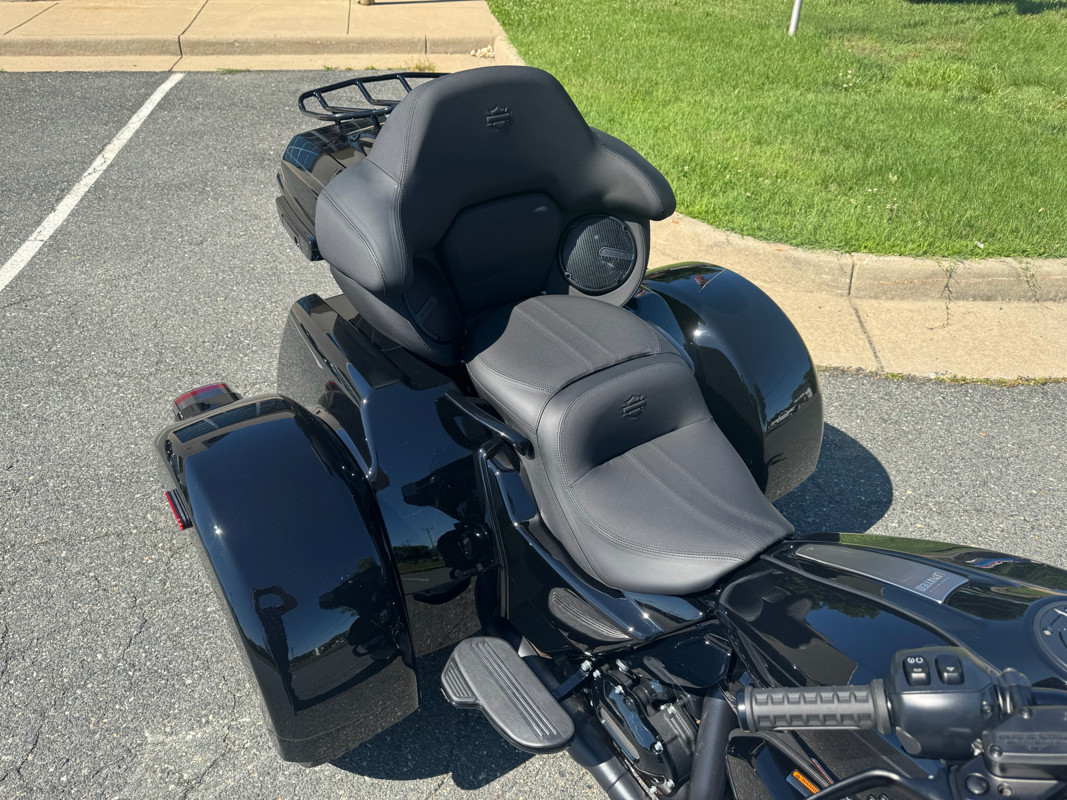 Street Glide® 3 Limited