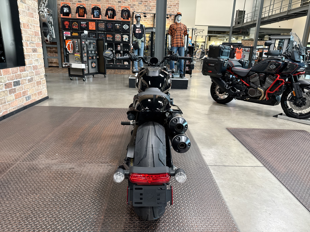 Sportster® S