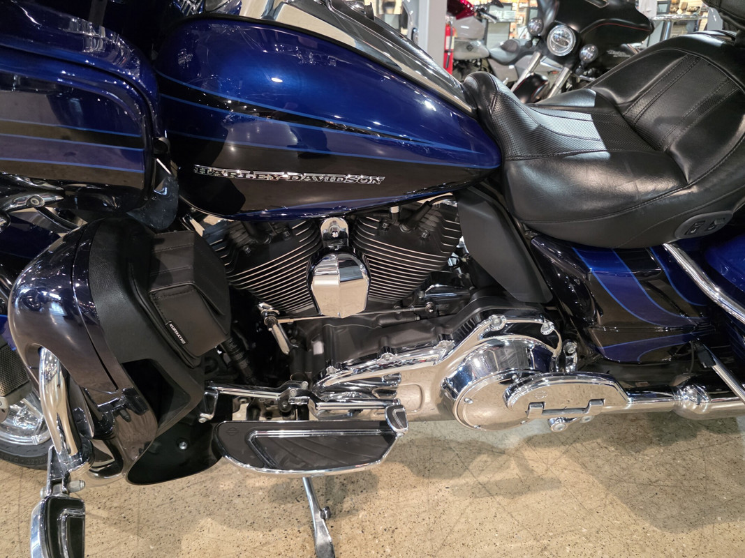 CVO® Road Glide® Ultra