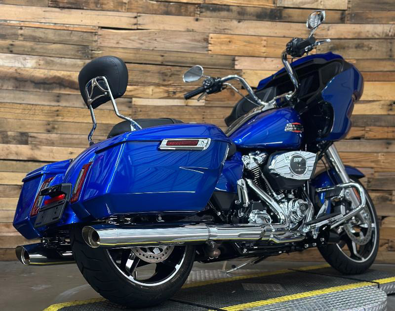 Road Glide®