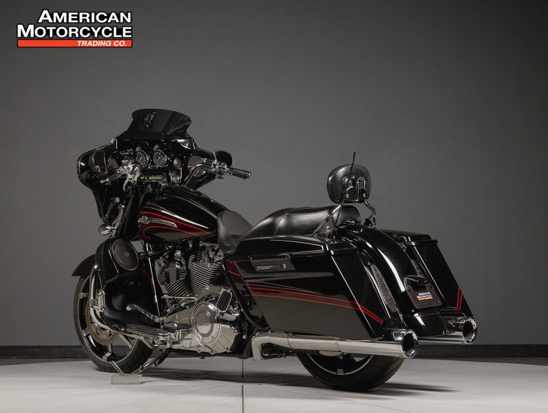 CVO™ Street Glide®