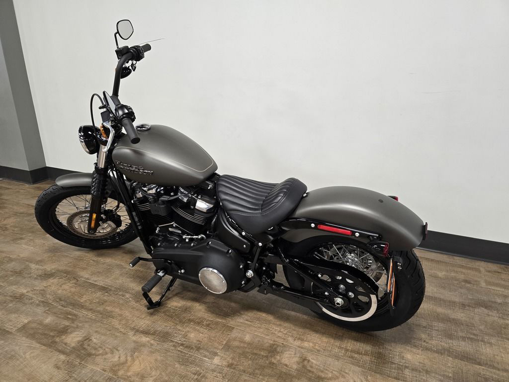 Softail® Street Bob®
