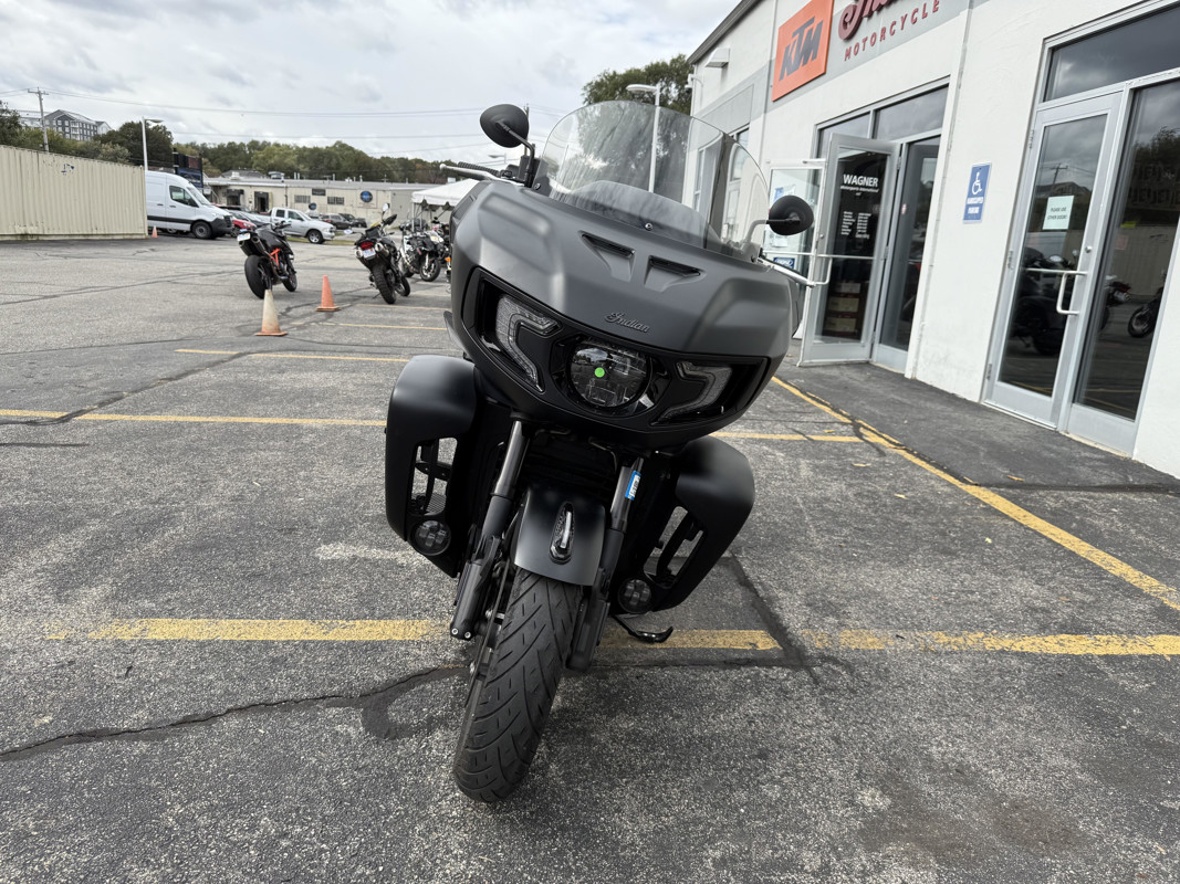 Pursuit Dark Horse Premium Package