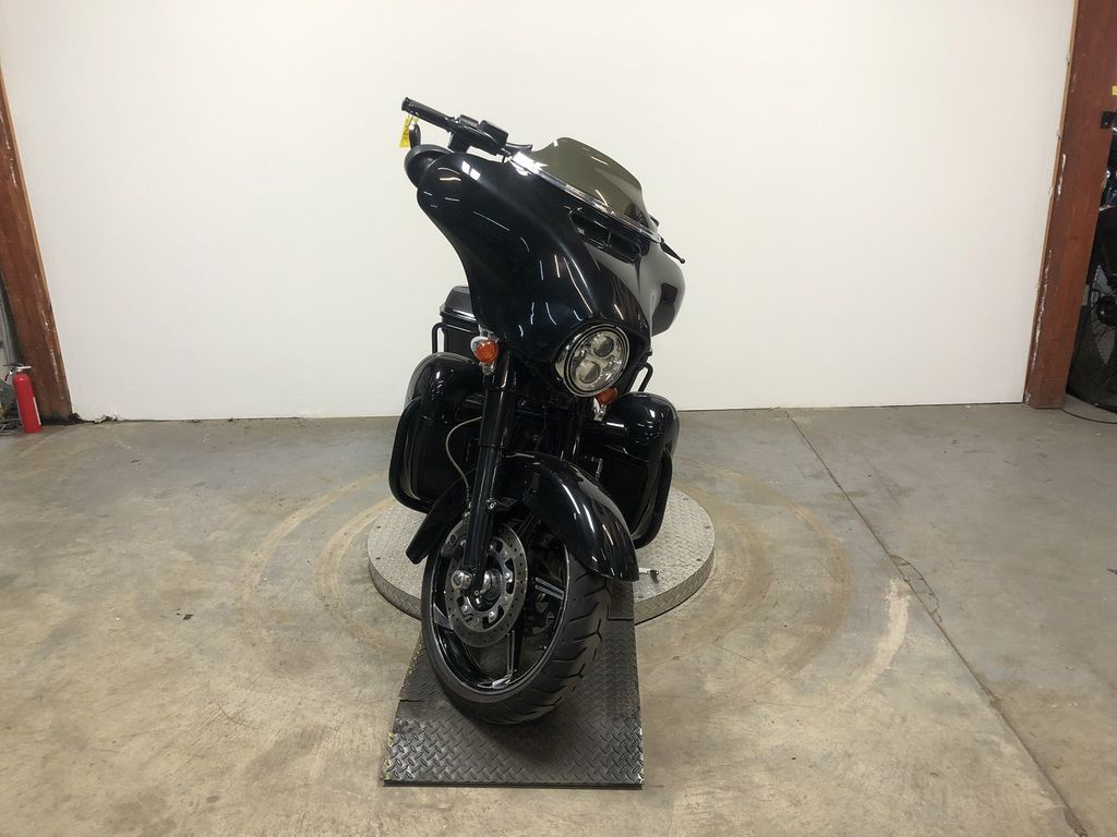 CVO® Street Glide®