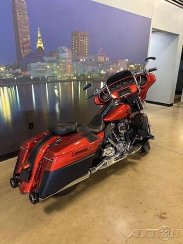 CVO® Street Glide®