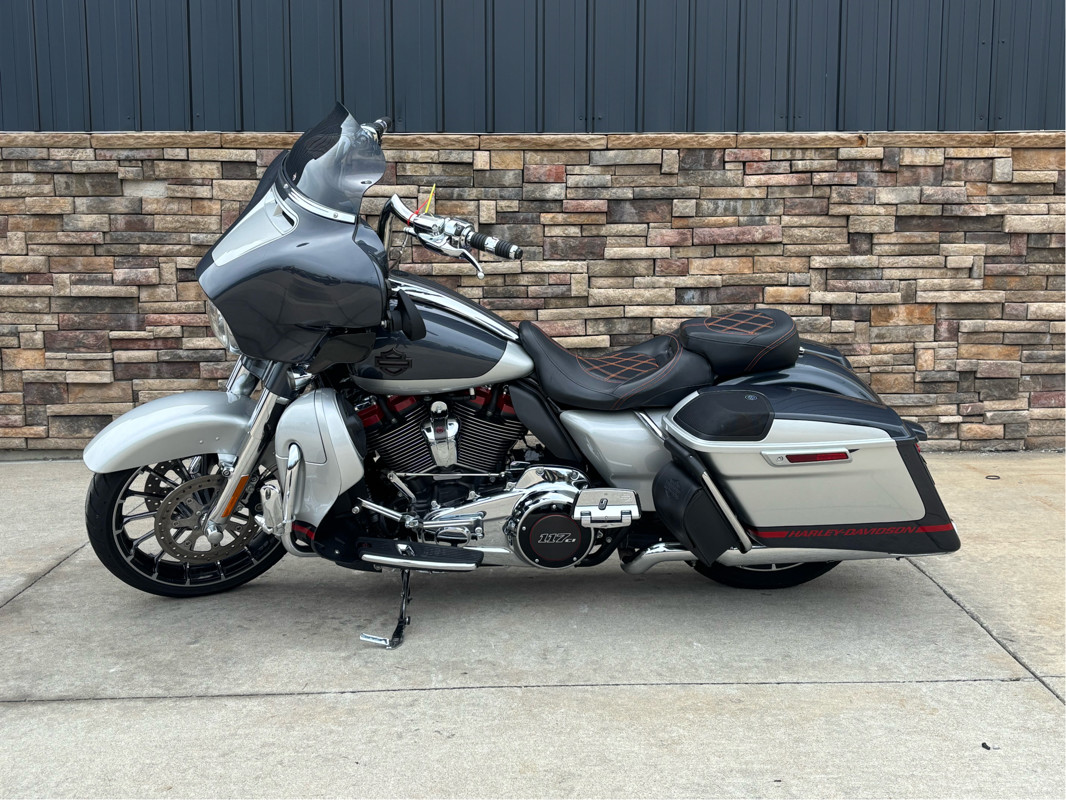 CVO® Street Glide®