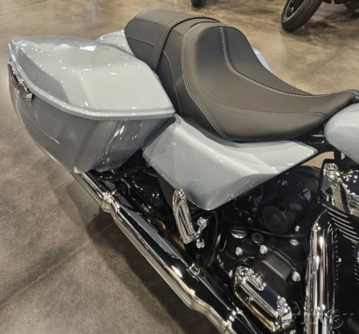Road Glide®