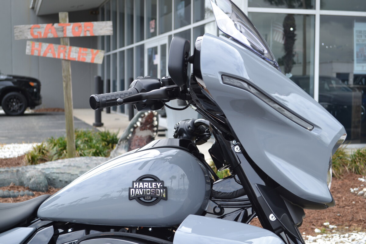 Street Glide® Limited