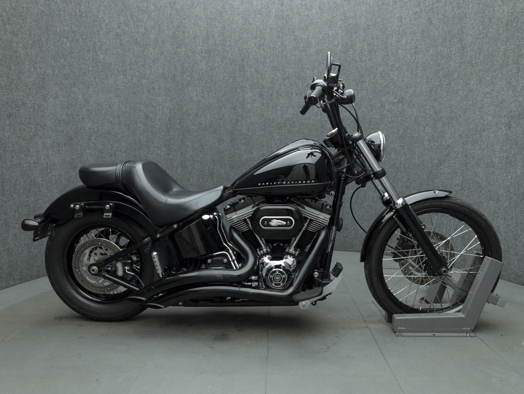 Softail® Blackline™