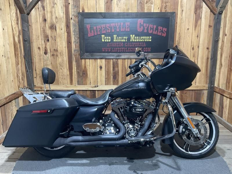 Road Glide®