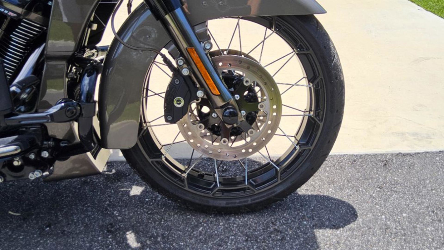 CVO® Road Glide®