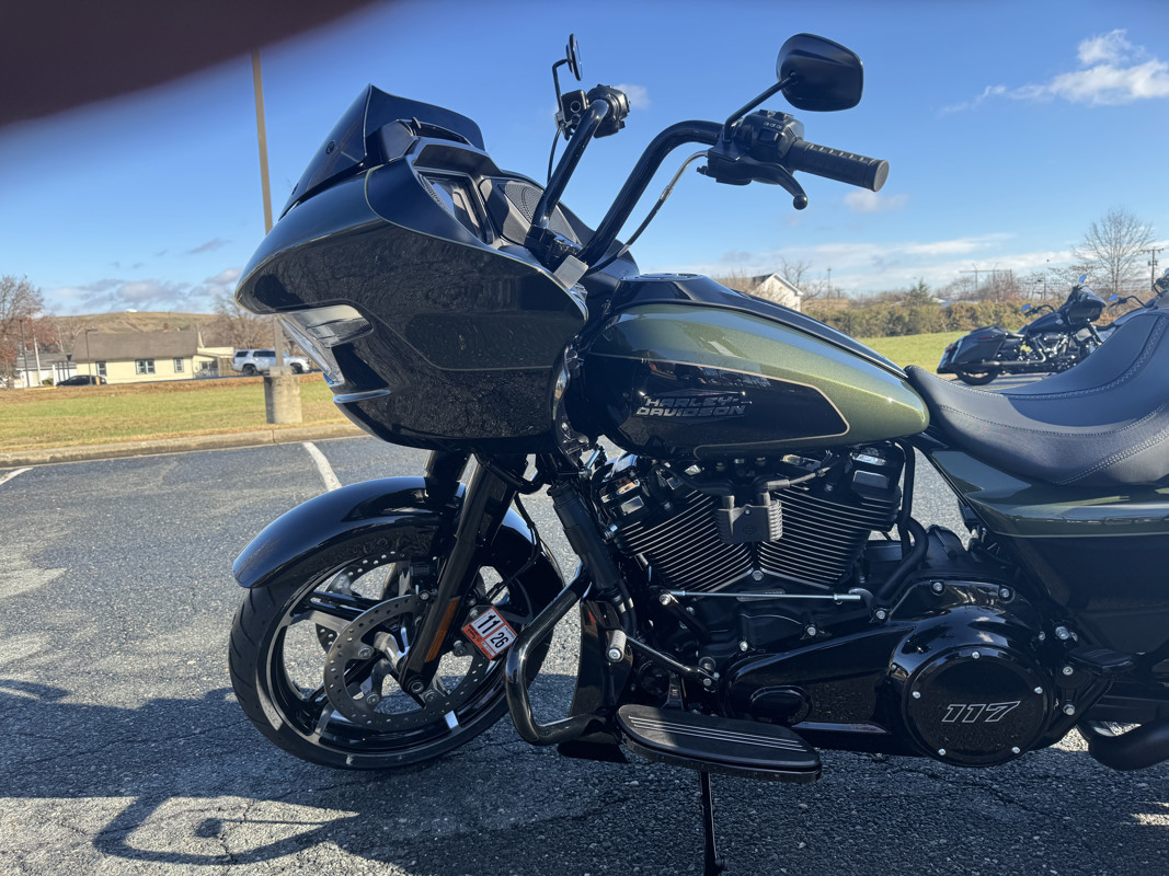 Road Glide®