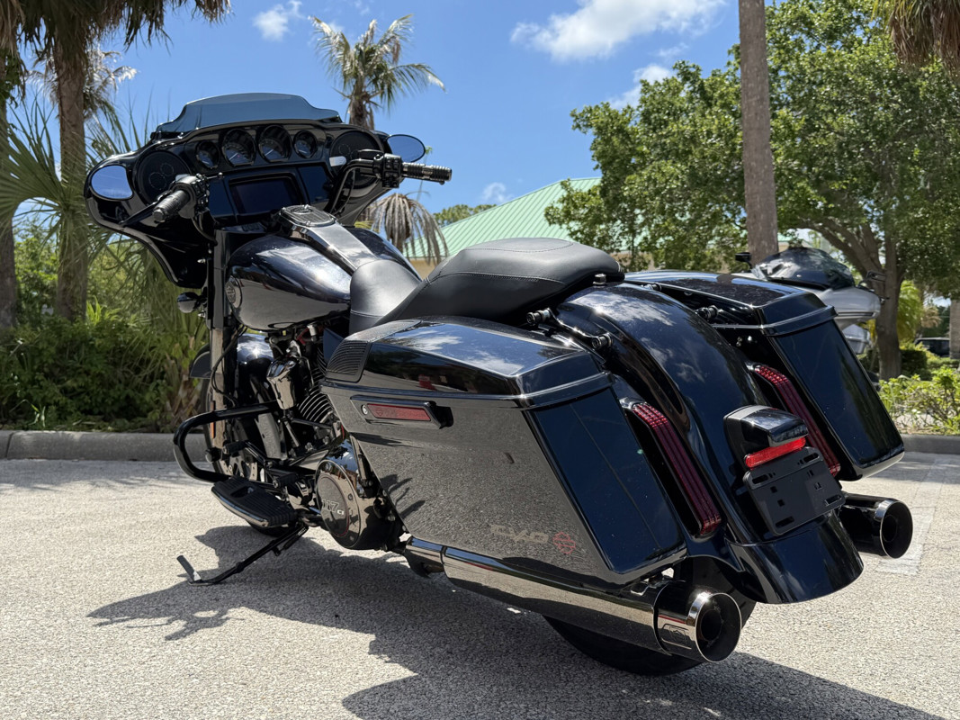 CVO® Street Glide®