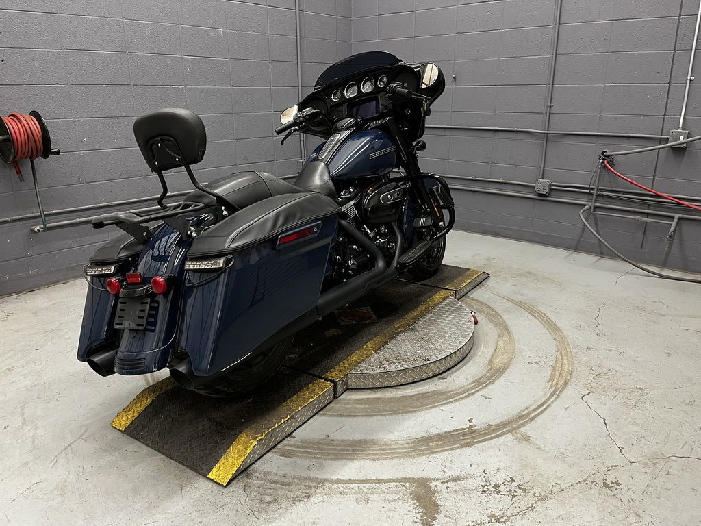 CVO® Street Glide®