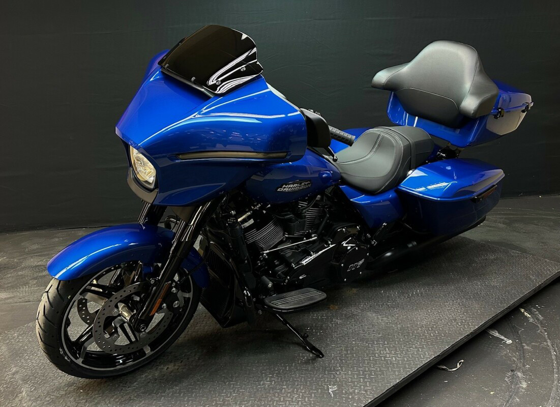 Street Glide®