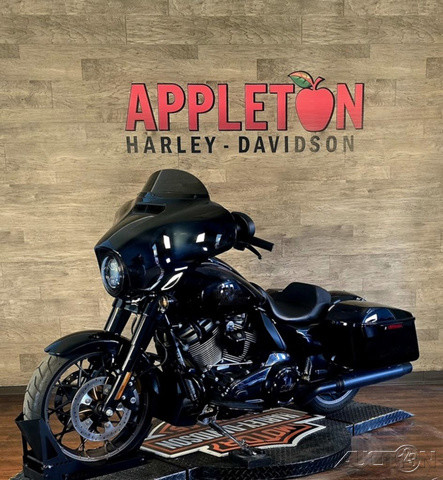 Street Glide® ST