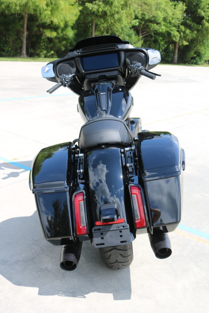 Street Glide®