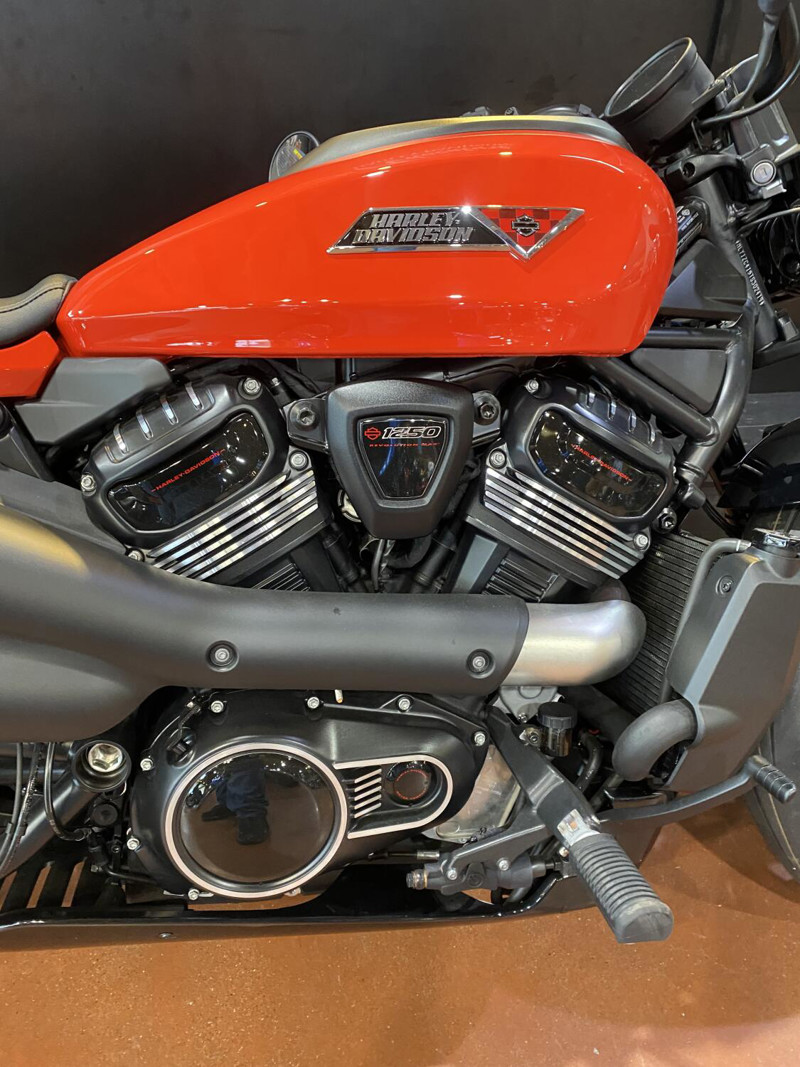 Sportster® S