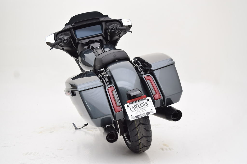 Street Glide®