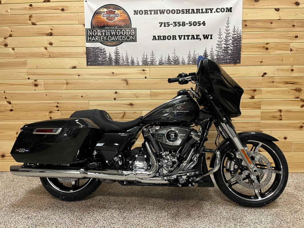 Street Glide®