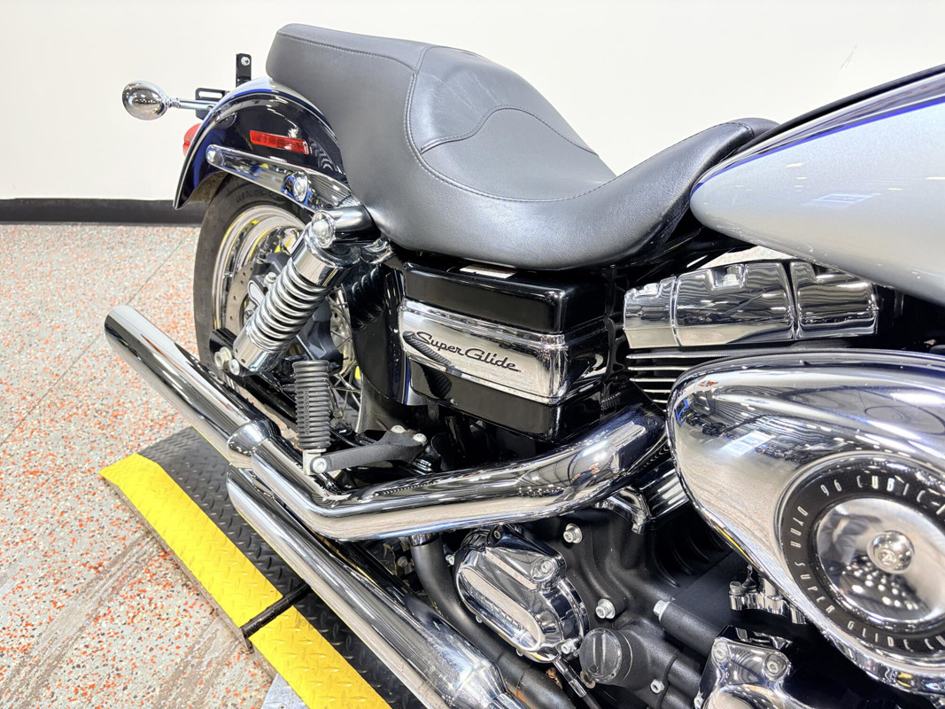 Dyna® Super Glide Custom