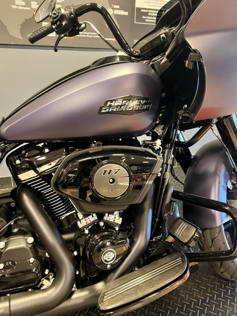 Road Glide®