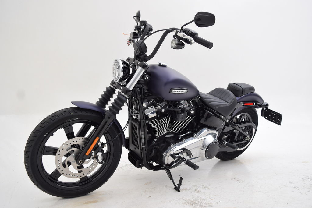 Street Bob®
