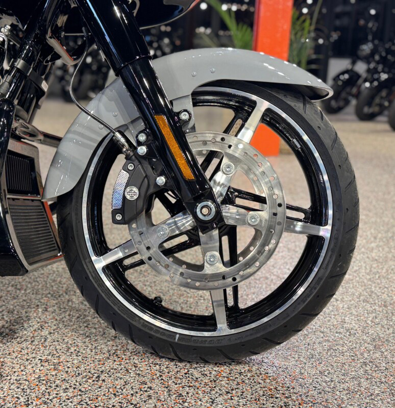 Road Glide®