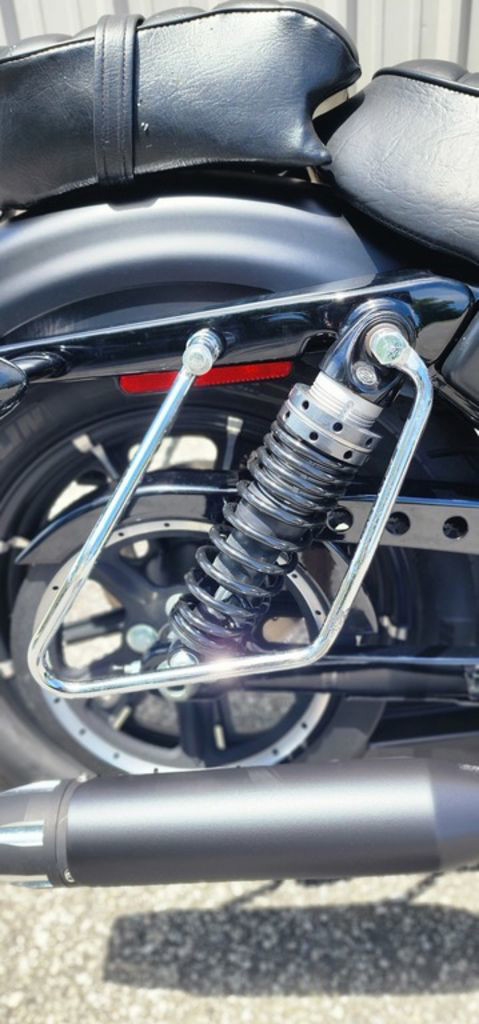 Iron 883®