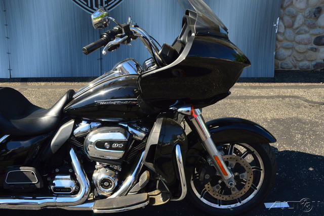 Road Glide® Ultra