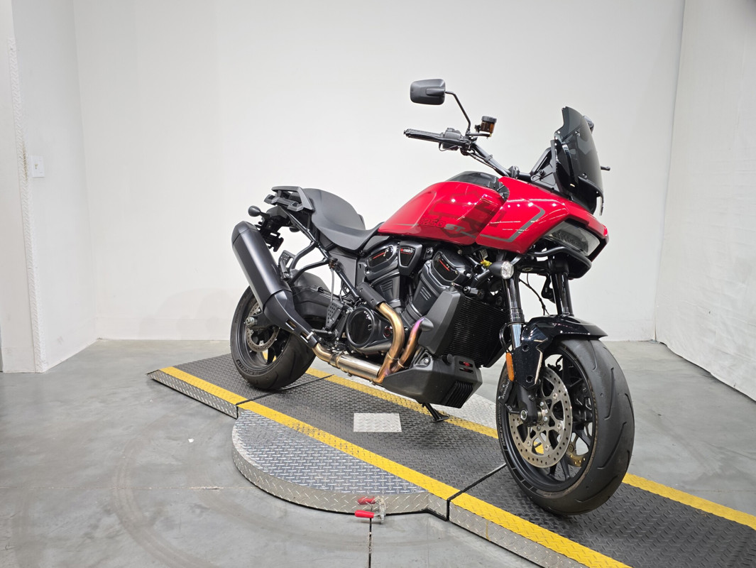 Pan America® 1250 ST