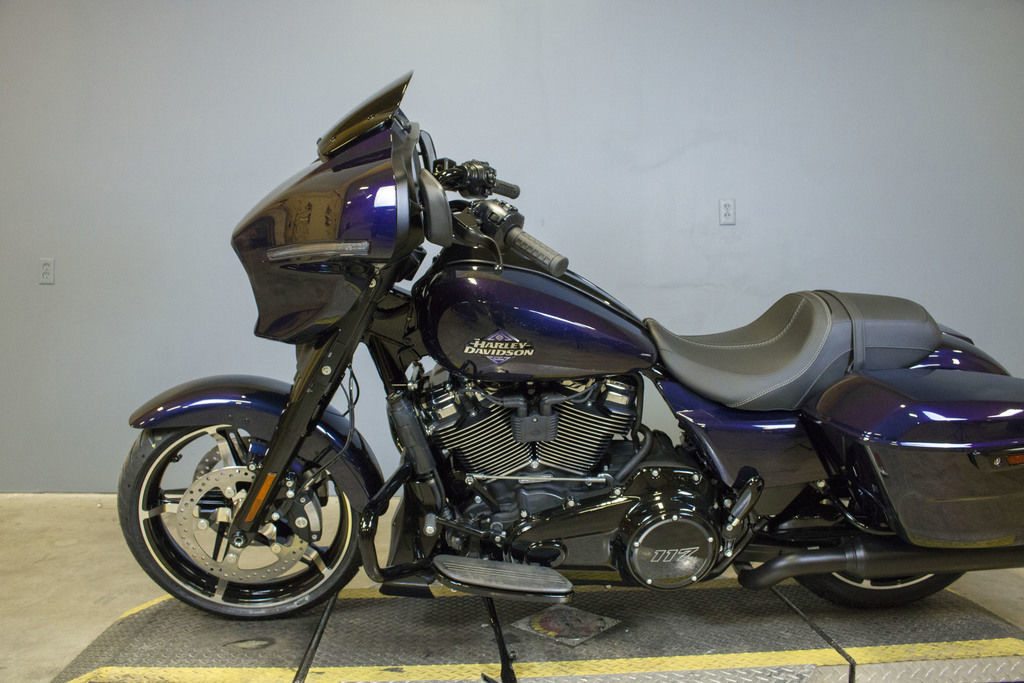Street Glide®