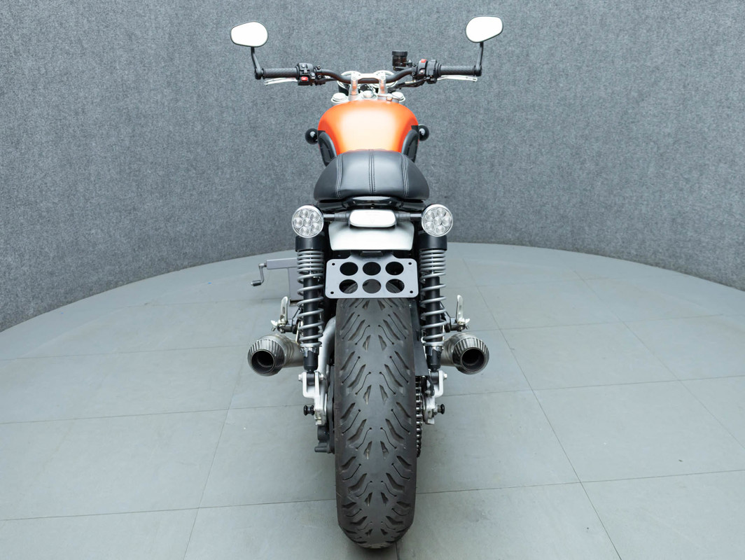 Speed Twin
