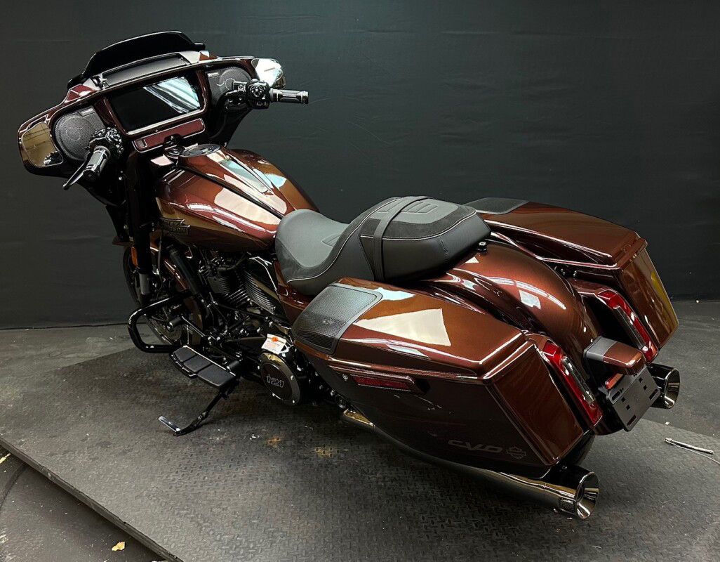CVO® Street Glide®