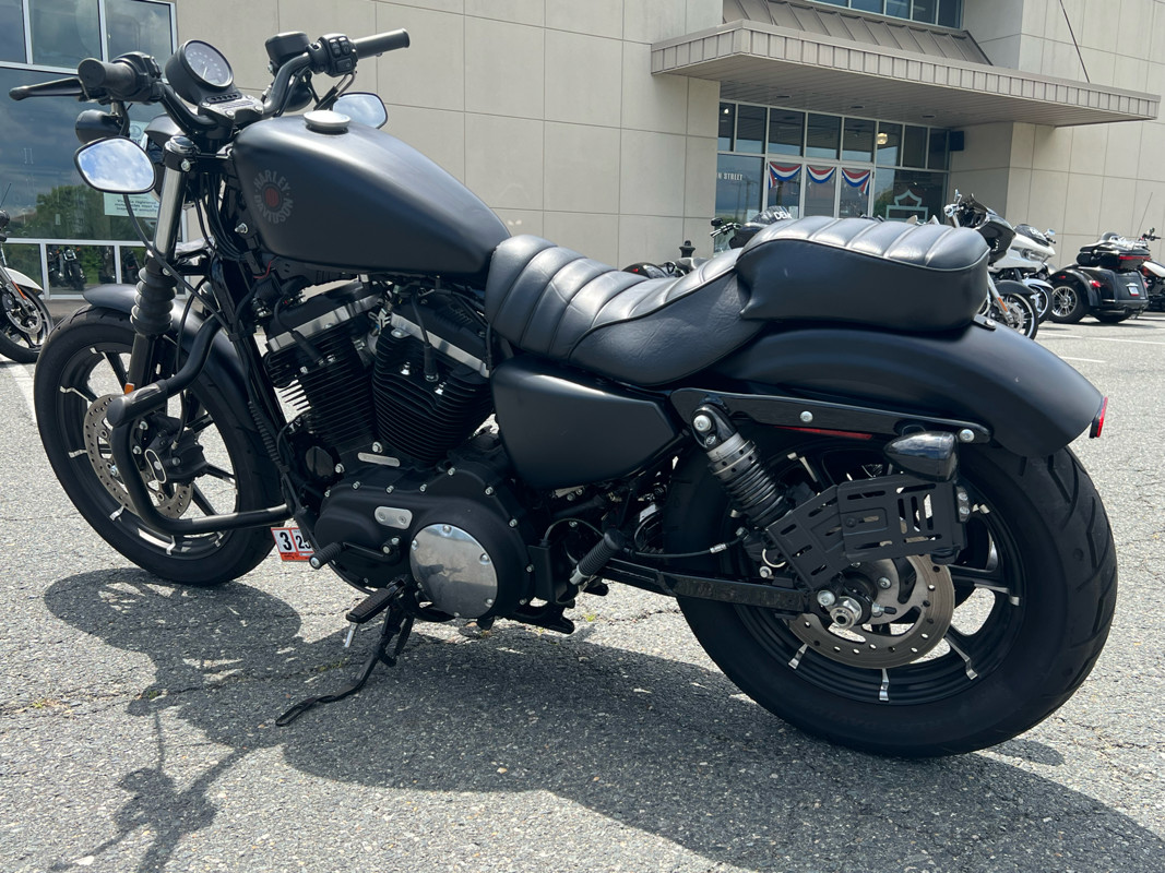 Iron 883®