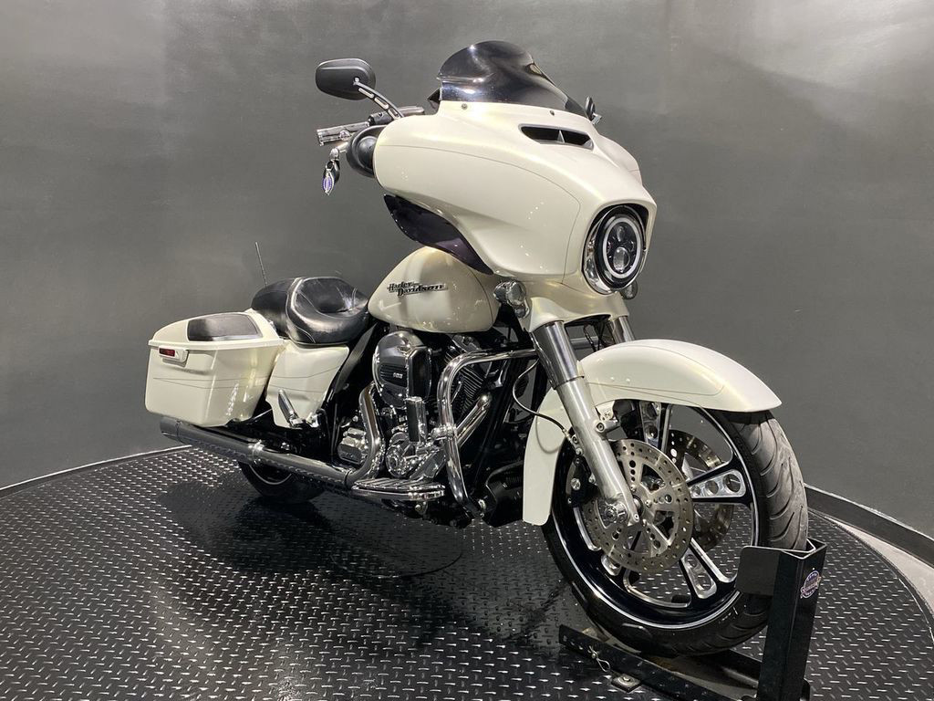 Street Glide® Special