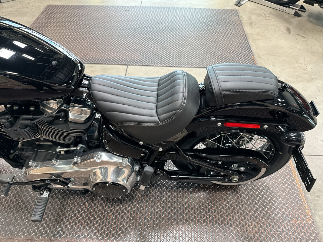 Street Bob®