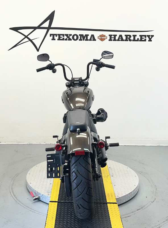 Street Bob®