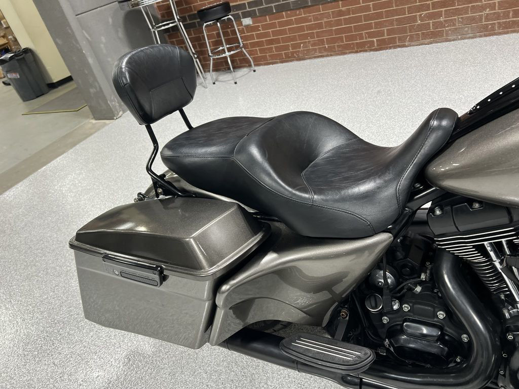 Road Glide® Custom