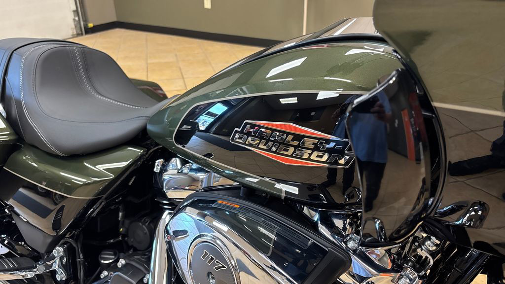Road Glide®