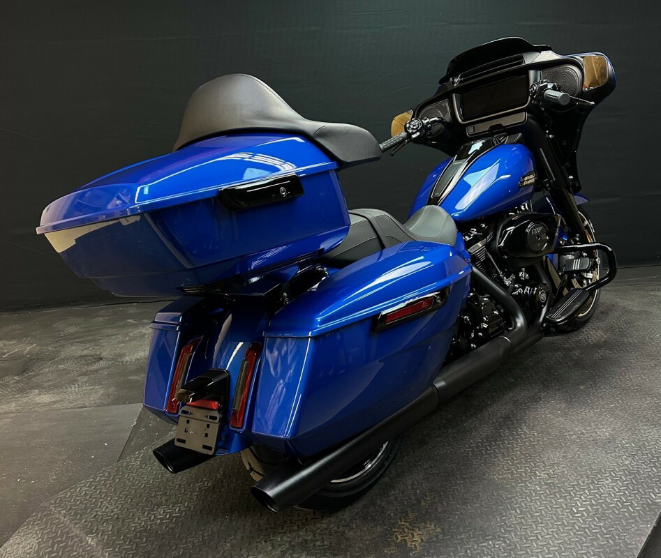 Street Glide®