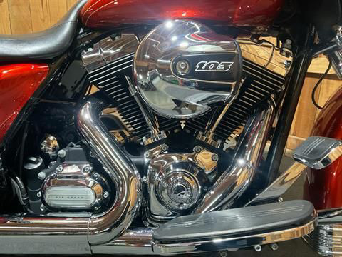Road Glide® Custom
