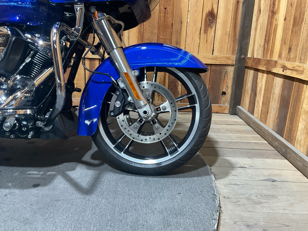 Road Glide®