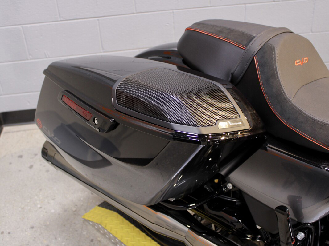 CVO® Road Glide®