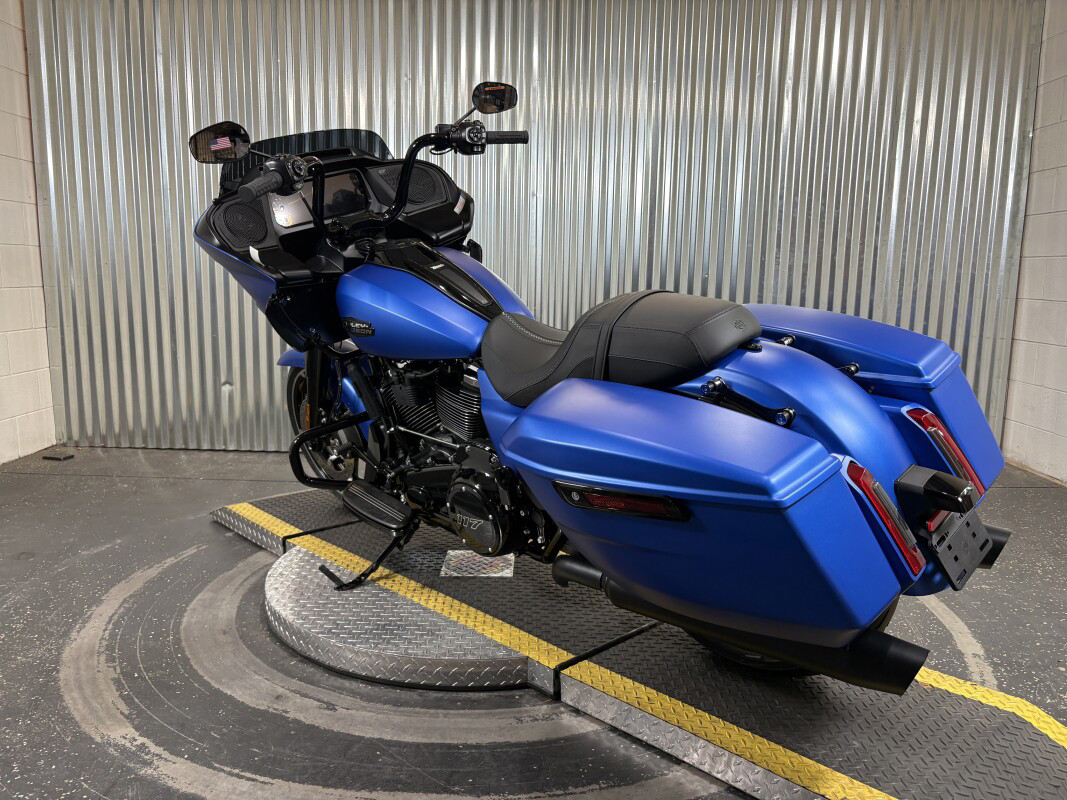Road Glide®