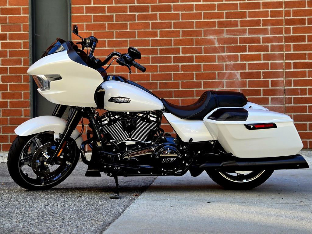 Road Glide®