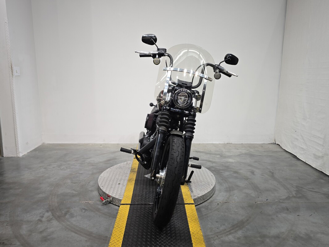 Softail® Street Bob®