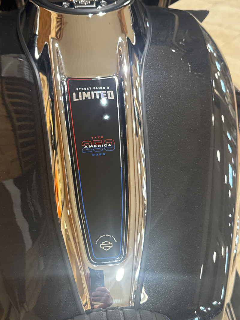 Street Glide® 3 Limited