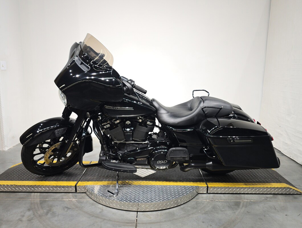 Street Glide® Special