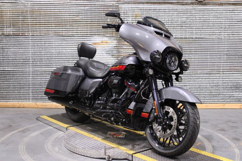 CVO® Street Glide®